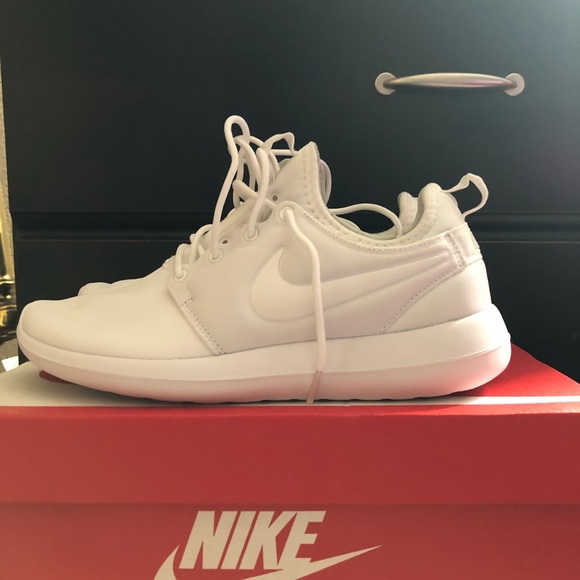 Nike Shoes | All White Nike Roshe 2s 